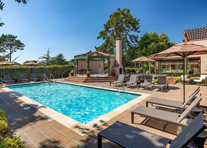 Half Moon Bay Lodge